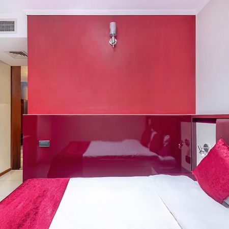 Deluxe Hotel Bakoe Buitenkant foto