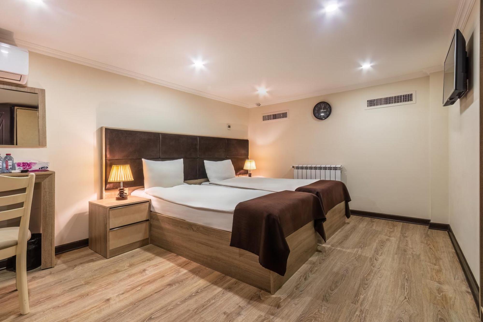Deluxe Hotel Bakoe Buitenkant foto