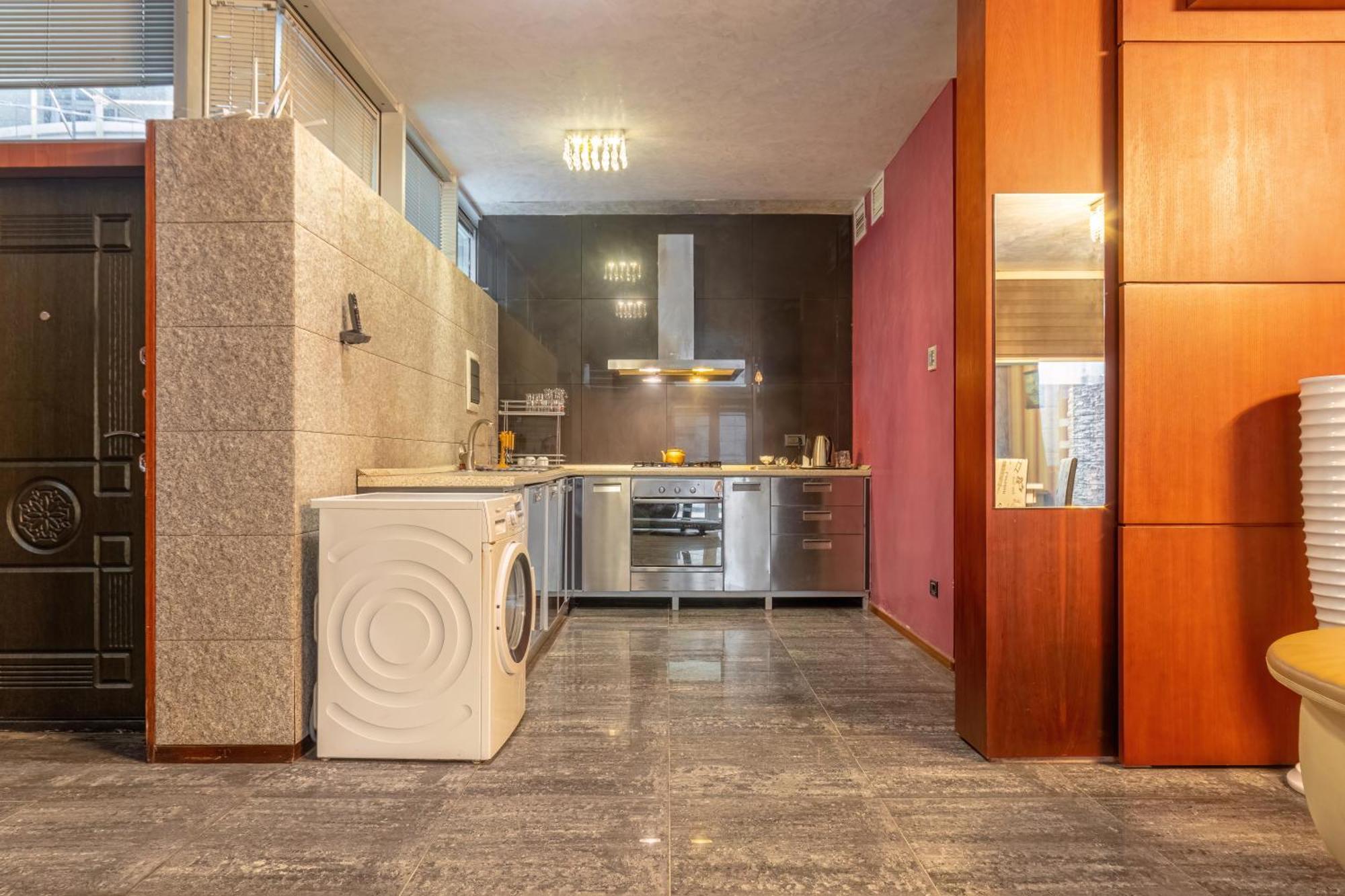 Deluxe Hotel Bakoe Buitenkant foto